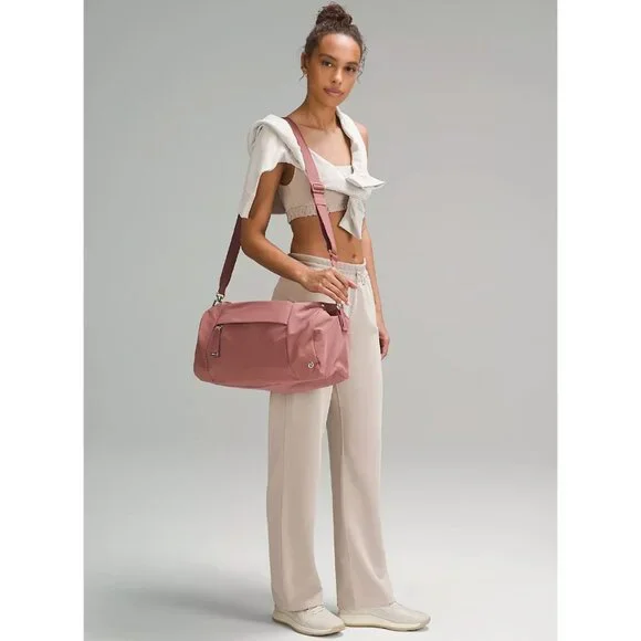 Lululemon On My Level Duffle Bag 16L Spiced Chai Pink OS